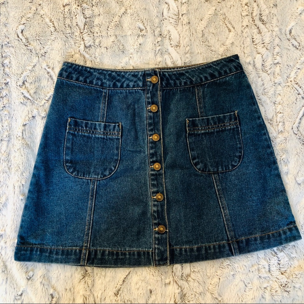 NWT Forever 21 denim skirt ✨